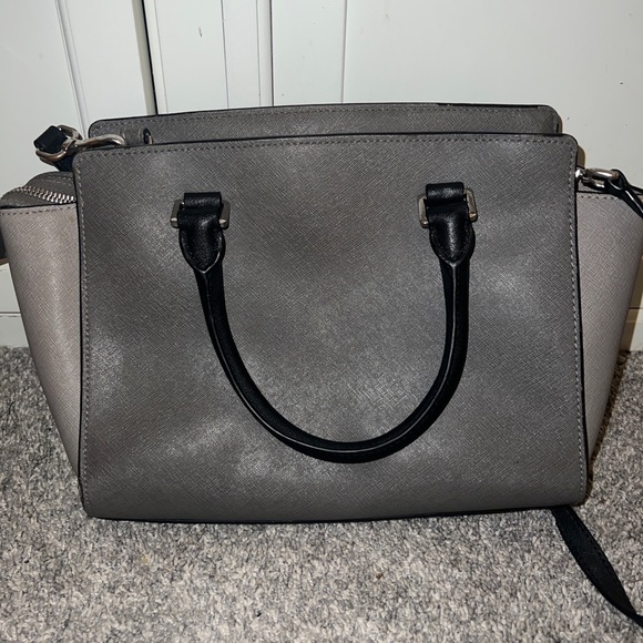Michael Kors purse - Picture 3 of 6